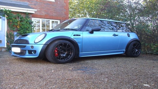 Mini Cooper 2001-2006: How to Install Lowering Springs