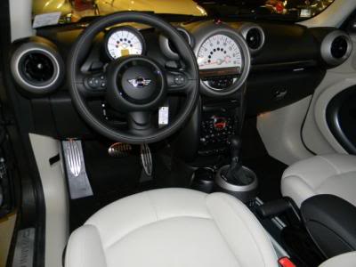 Name:  minicmanintpolarbeige.jpg
Views: 610
Size:  17.8 KB