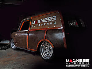 Madness Autoworks 1967 Morris Mini Woody Wagon-p5gxlr0.jpg