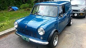 Say hello to my 1973 Morris Mini Panel Van!-yah2wck.jpg