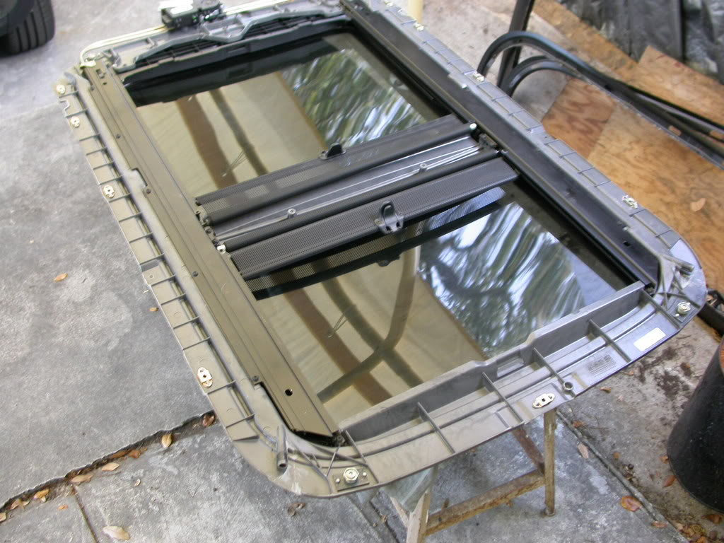 Name:  SunRoofDelete002.jpg
Views: 1773
Size:  139.0 KB