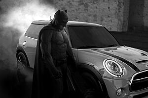 a little improvement on the new Batman and Batmobile pic from the BvS movie-acsowud.jpg