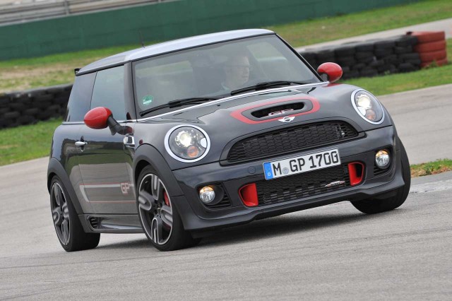 Name: mini-gp_zps76632e7d.jpg
Views: 8
Size: 70.6 KB