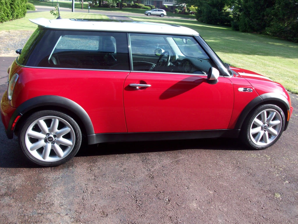 Name:  2003MiniCooperS070.jpg
Views: 217
Size:  231.0 KB