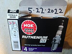 A basic guide to Spark Plugs.-uht90kc.jpg