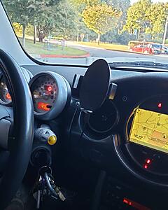 Custom Tach Phone Mount Bracket (with Wireless charging!)-121130592_10223864570304114_5461351050512402196_o.jpg