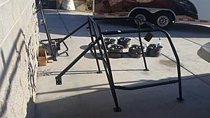 6 Point Bolt In Roll Cage-cage-side-shot-pic-2.jpg