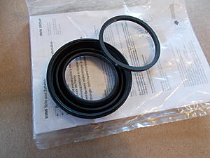 Gasket set for Front Caliper Repair/rebuild.-dscn0593.jpg