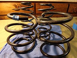 R53 OEM shocks &amp; springs - full set-springs.jpg