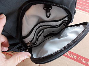 SOLD -  MINI Cooper Backpack.-dscn0727.jpg