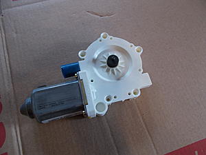 New MINI Drivers Side Window Motor. 67 62 6 955 875.-dscn0748.jpg