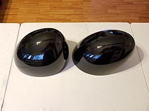 Sold - 2018 black mirror caps-20180210_125137.jpg