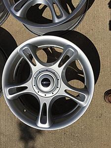 JCW R95 18" Star Spoke Wheels-00o0o_gbllcpp1fqx_1200x900.jpg