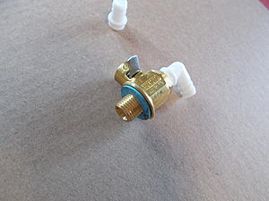 New Fumoto F106S Oil Drain Valve.-dscn0867.jpg