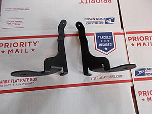 Gen 1 Driving Rally Light Brackets. Made by PIAA.-dscn0959.jpg