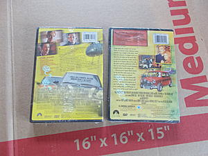 Both Italian Job DVD's. 2 Sets Upper Deck MINI Cards.-dscn1052.jpg
