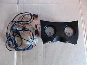 Gen 1 MINI Cooper Auxiliary Gauges, Console, and Wires.-dscn1079.jpg