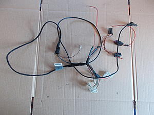 Gen 1 MINI Cooper Auxiliary Gauges, Console, and Wires.-dscn1074.jpg