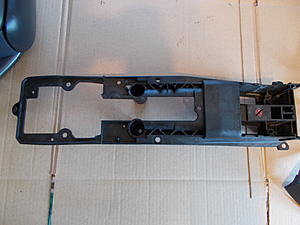 Gen 1 Center Arm Rest, Console, Bracket, etc. Anthracite.-dscn1143.jpg
