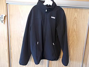 Black MINI Jacket 2XL. With Hood. VGC.-dscn1223.jpg