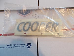 BMW/MINI "Cooper" Hatch Badge.-dscn1687.jpg