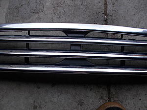 Gen 1 MINI Cooper Upper Chrome Grill and Base Plate.-dscn1762.jpg