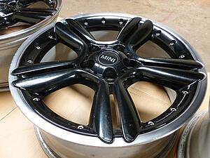 R127 Countryman OEM 18" wheels black/polished-xxmh4g7l.jpg