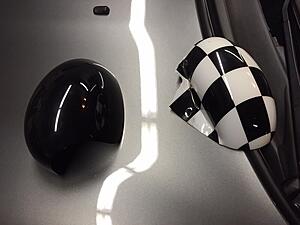 R56 Non-Powerfold Checkered mirror caps for Black-gi9vhve.jpg
