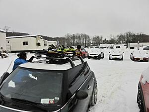 R56 OEM Roof Rack with Yakima PowderHound-mdbhq.jpg
