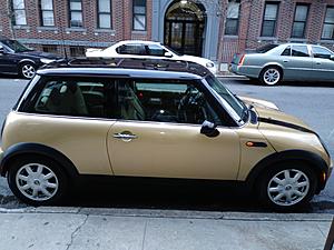 2003 GOLD MINI COOPER (Brooklyn N.Y.)-20171125_160059.jpg