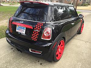 JCW Hatchback-4_jcw_rear_left.jpg