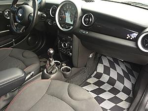 JCW Hatchback-16_jcw_psngr_dash.jpg