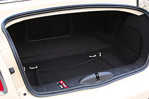 2013 MINI Cooper S Roadster-18-trunk-close.jpg