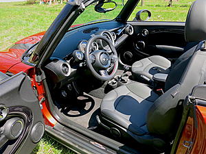 2011 JCW convertible-mini4.jpg
