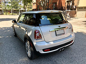 2010 MINI Cooper S Coupe Camden Edition - TORONTO-img_1068.jpg
