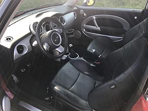 2006 Mini Cooper S-e383d2e0-632f-4b86-926a-295093069734.jpeg