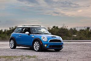 Clean 2011 Mini Cooper S Laser Blue/White 6 spd - Extended 100k Warranty-wxwbznp.jpg