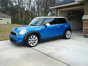 Clean 2011 Mini Cooper S Laser Blue/White 6 spd - Extended 100k Warranty-dwtltzy.jpg