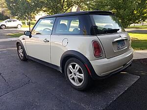 Red's 2006 R50 Pepper White Thread-20211017_160614.jpg
