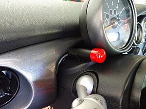 The Beautiful Efficiency of a Simple Shift Light-nhu6xlr.jpg