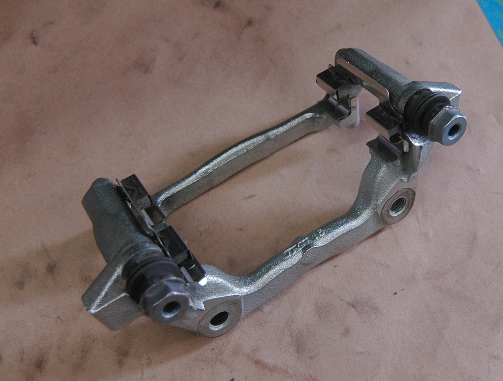 Name:  Padbracket1_zpsf8976403.jpg
Views: 68
Size:  576.1 KB