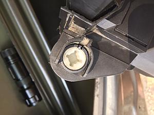 Reinstalling Lock Actuator-img_3408.jpg