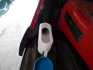 Losing windshield washer fluid.-dscn0589.jpg