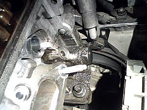 Pistons not even when flywheel lock tool installed-20211218_153844.jpg