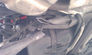 Left lower control arm ripped in half-rb3wt.jpg